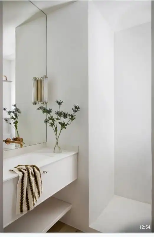 Bathroom of Ground floor for sale in Madrid  with Air Conditioner and Heating