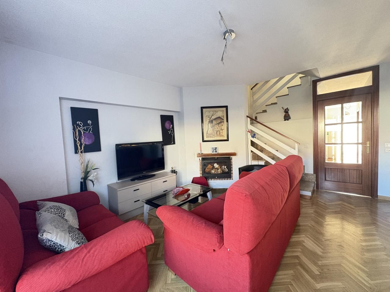 Living room of House or chalet to rent in Moralzarzal  with Heating, Private garden and Parquet flooring