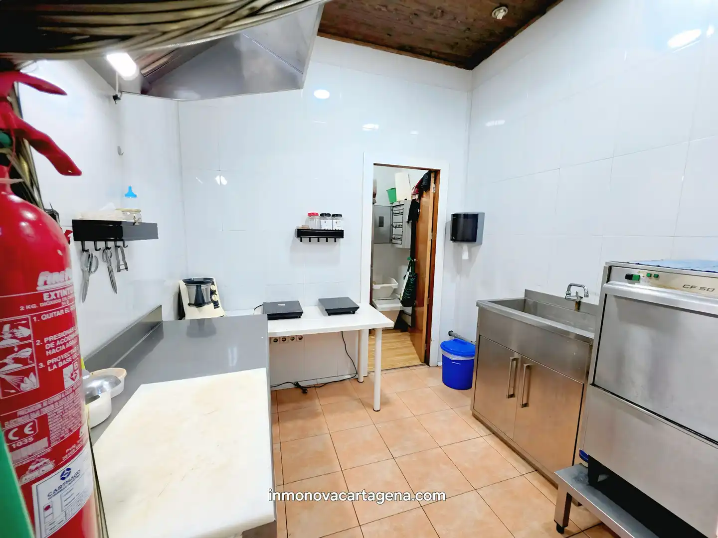 Business premises for transfer in Avenida de Venecia, imagen 4