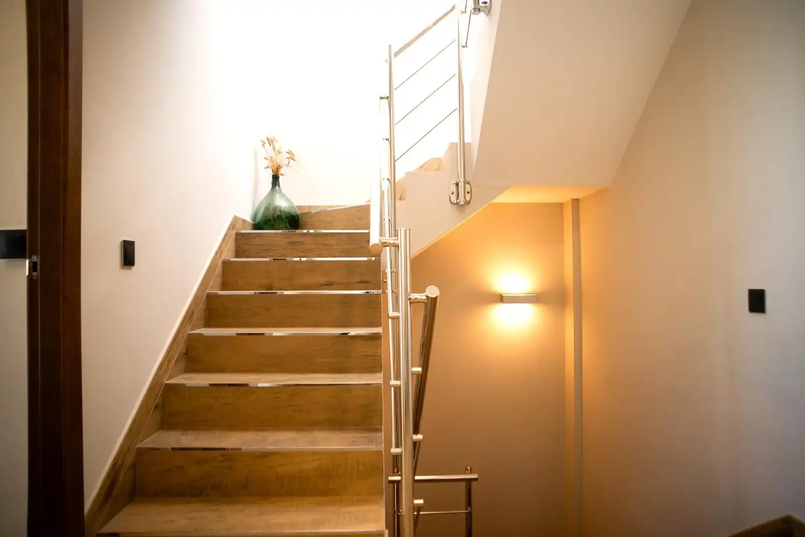 Casa adosada en venta en Camas con Terraza y Trastero