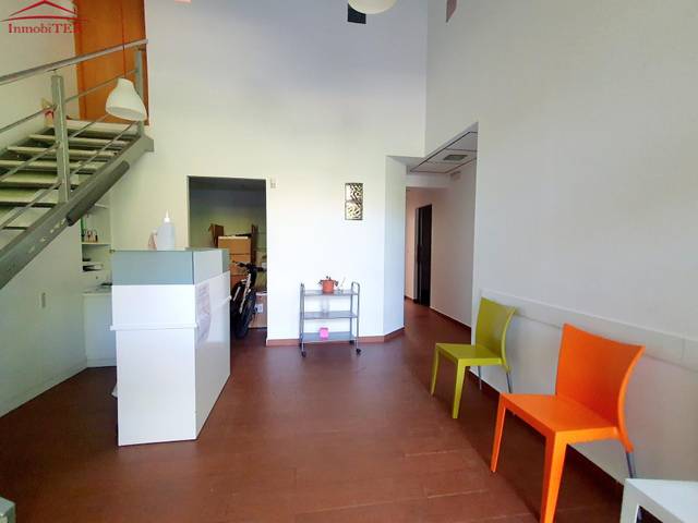 Local comercial en Alquiler en Ensanche - Fuenfresca