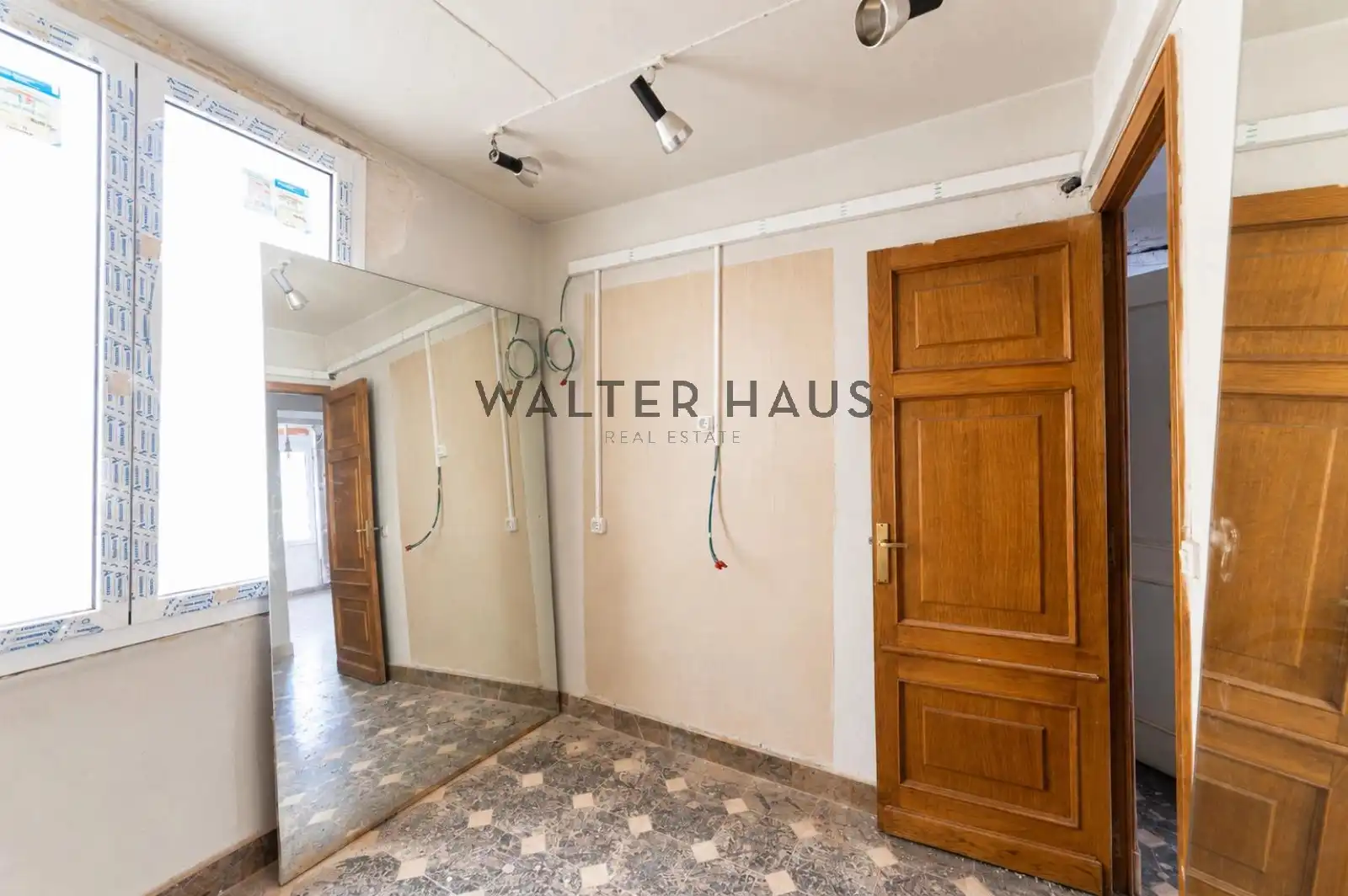 Flat for sale in Madrid  with Storage room
