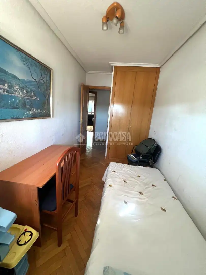 Habitación de Piso en venta en Parla con Calefacción, Parquet y Trastero