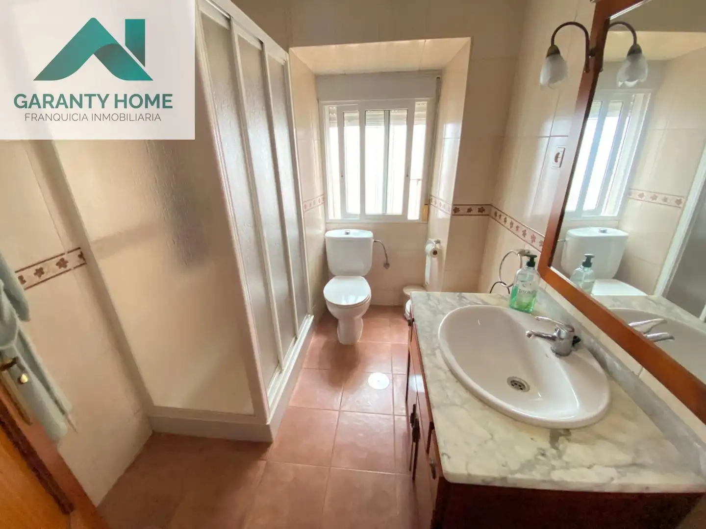 Bathroom of Houses for sale in Jaén  with Air Conditioner, Terrace and Storage room