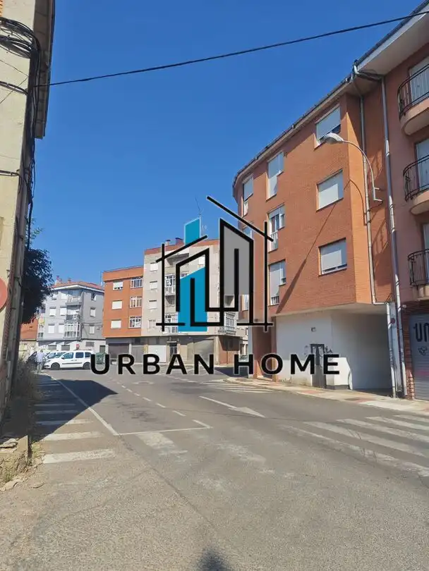 Exterior view of Flat for sale in San Andrés del Rabanedo  with Heating, Terrace and Storage room