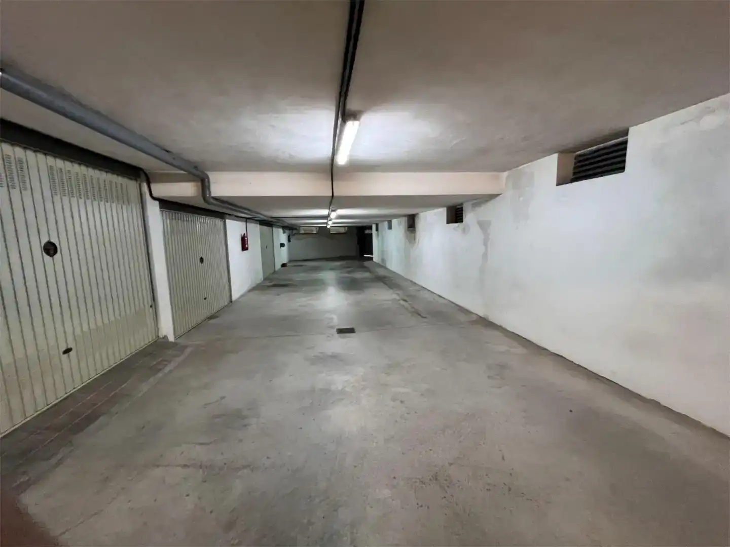 Parkplatz von Wohnung zum Verkauf in Basauri  mit Privatgarten, Parkett und Möbliert
