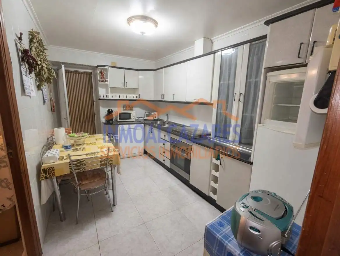 Cuina de Dúplex en venda en Villacarrillo amb Aire condicionat, Terrassa i Moblat