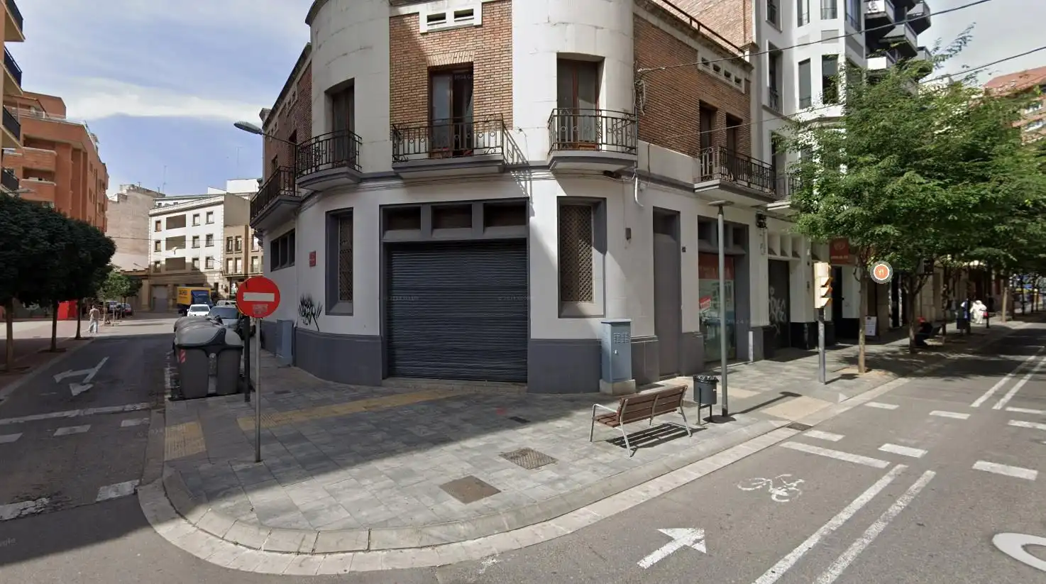 Außenansicht von Gebäude zum Verkauf in Lleida