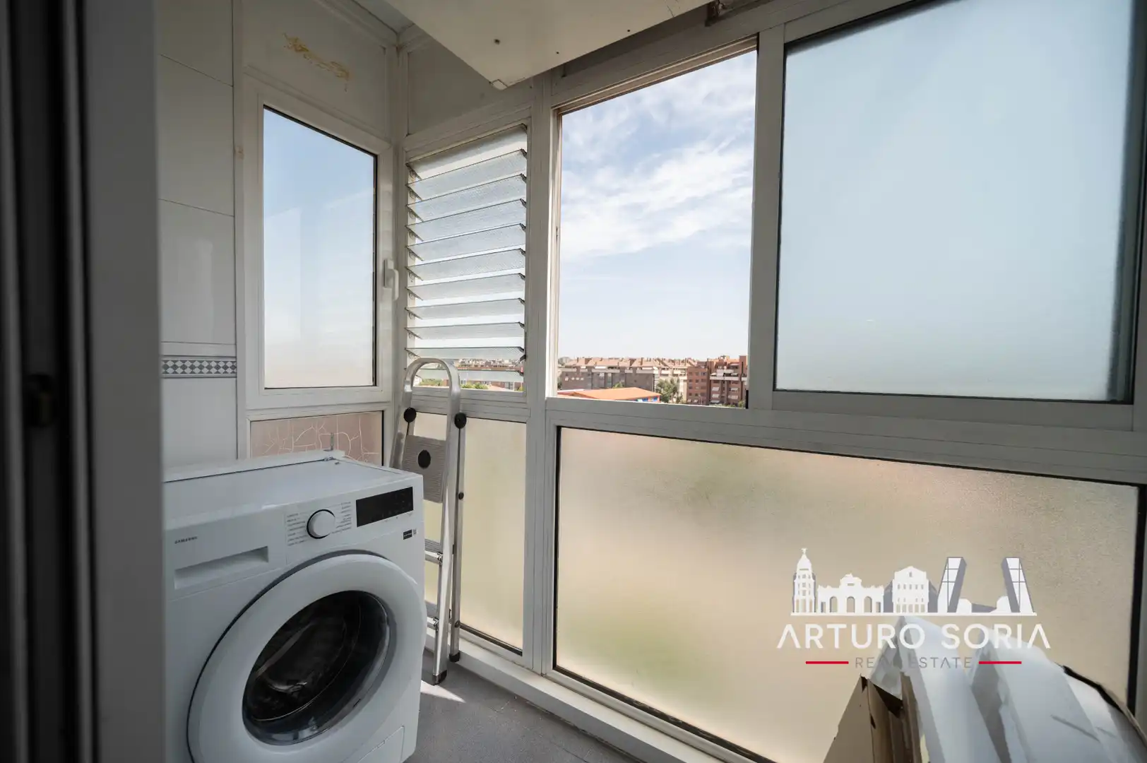 Balcony of Flat for rent in Madrid  with Storage room and Community pool