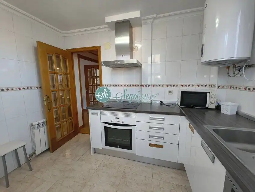 Cocina de Piso en venta en Plaza Mayor - San Agustín