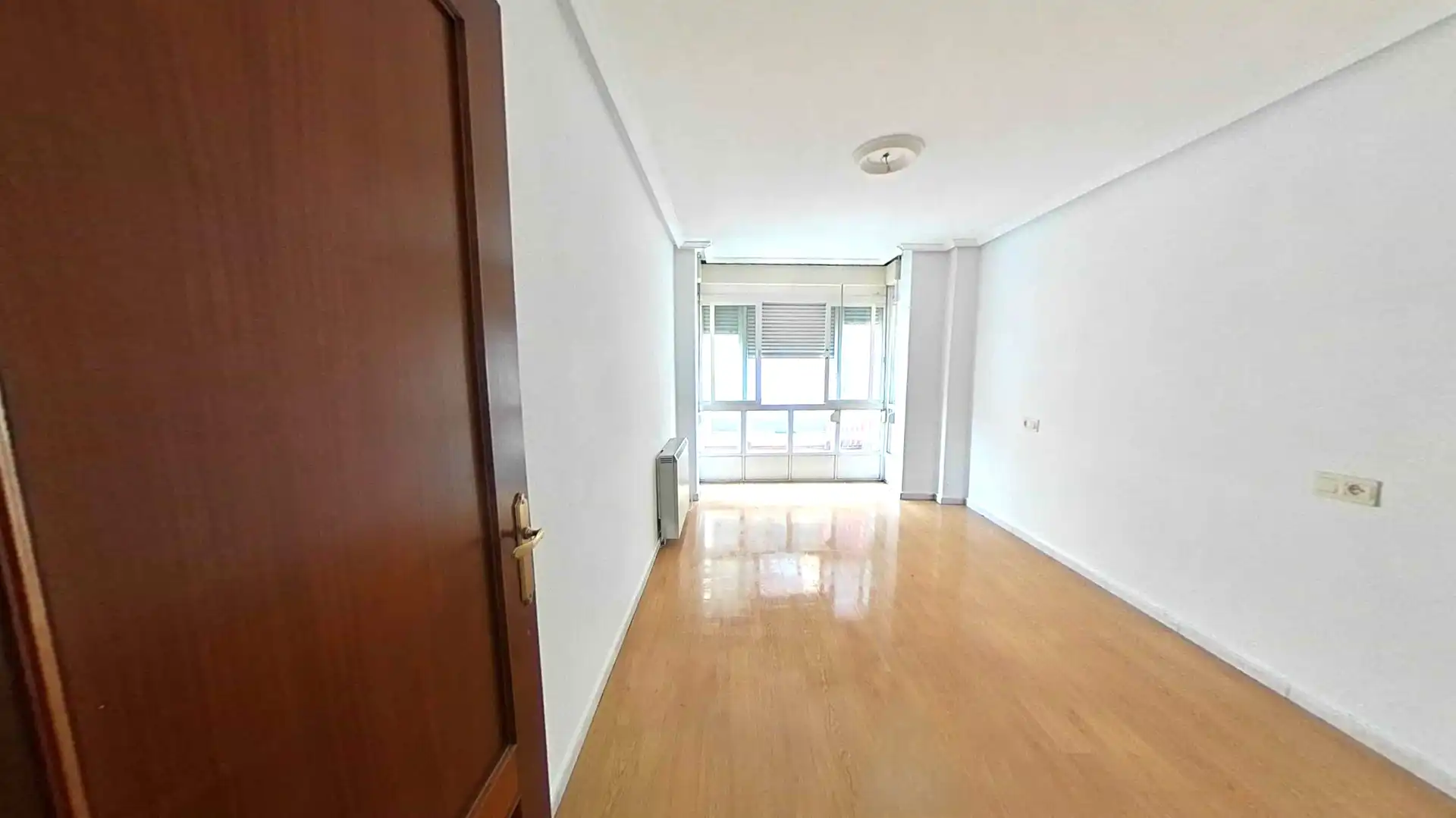 Wohnung zum Verkauf in Benavente mit Heizung, Ofen und Balkon