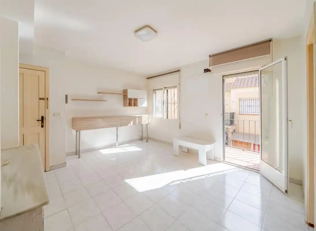 Vista exterior de Dúplex en venda en Torrevieja amb Calefacció, Jardí privat i Terrassa