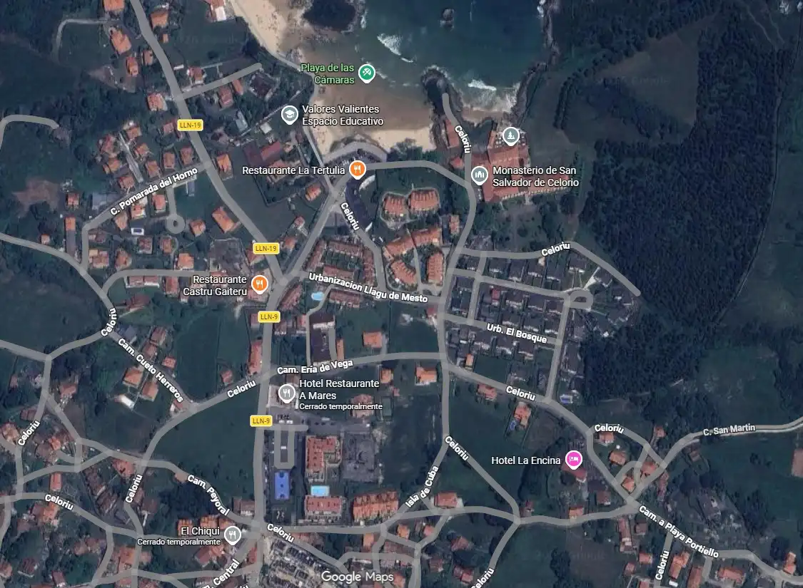 Vista exterior de Ático en venta en Llanes con Calefacción, Terraza y Trastero