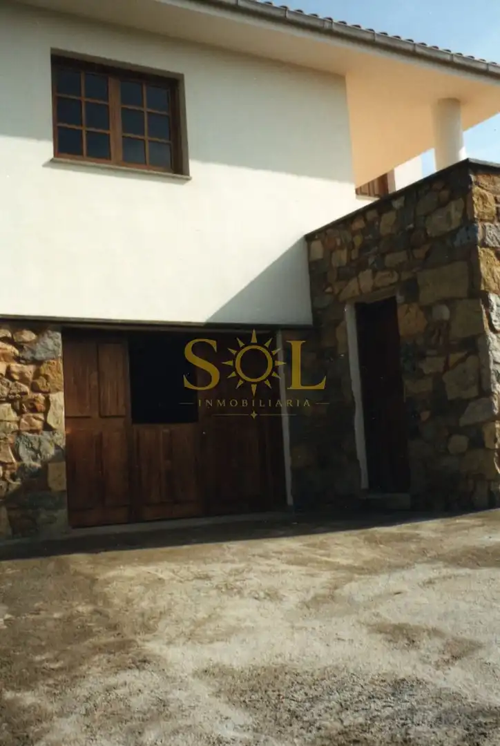 Casa o xalet en venda en Pravia amb Calefacció i Jardí privat