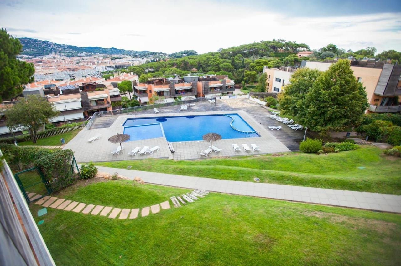Swimming pool of Flat for sale in Lloret de Mar  with Air Conditioner, Heating and Private garden