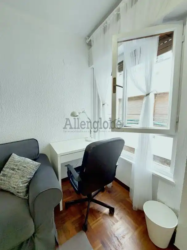 Apartament de lloguer a Calle Martínez Marina, Fontán