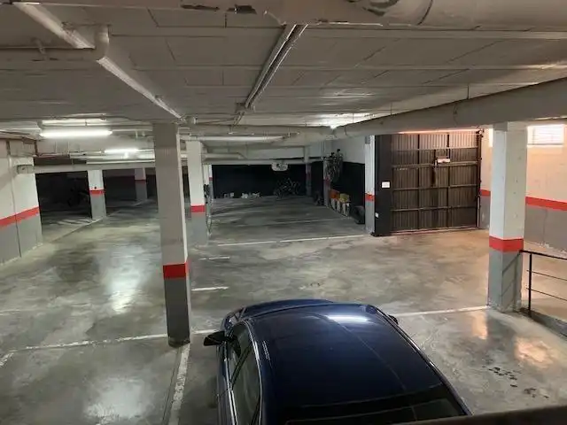 Garaje en venta en Guillena pueblo