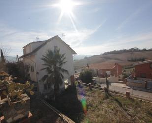 Exterior view of Single-family semi-detached for sale in La Roca del Vallès  with Air Conditioner, Terrace and Swimming Pool