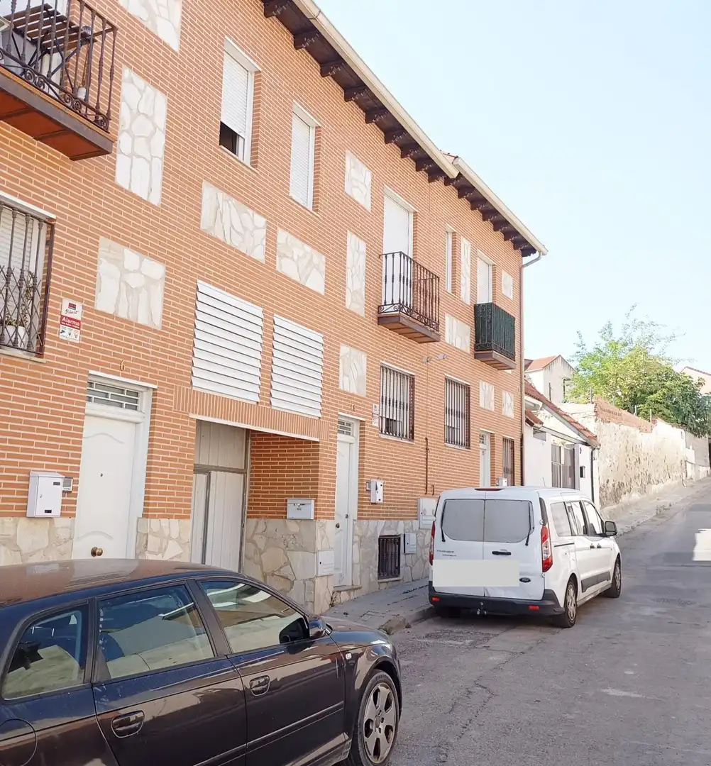 Exterior view of Detached homes for sale in Ciempozuelos  with Air Conditioner, Heating and Terrace
