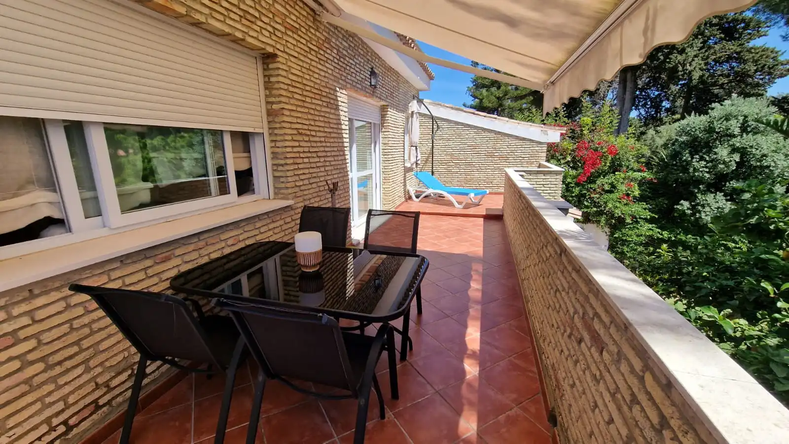 Terrace of Detached homes for sale in El Puerto de Santa María  with Air Conditioner, Private garden and Storage room