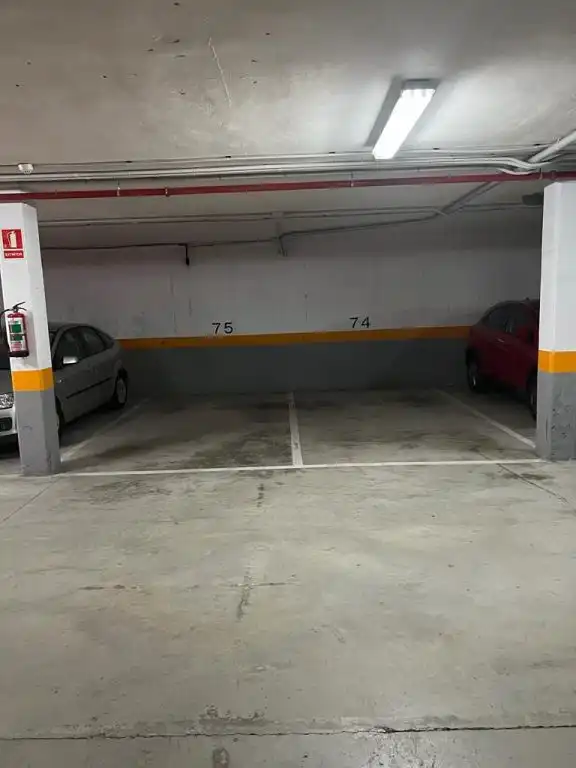 Apartments for rent in Calle Gran Via, Los Arenales del Sol