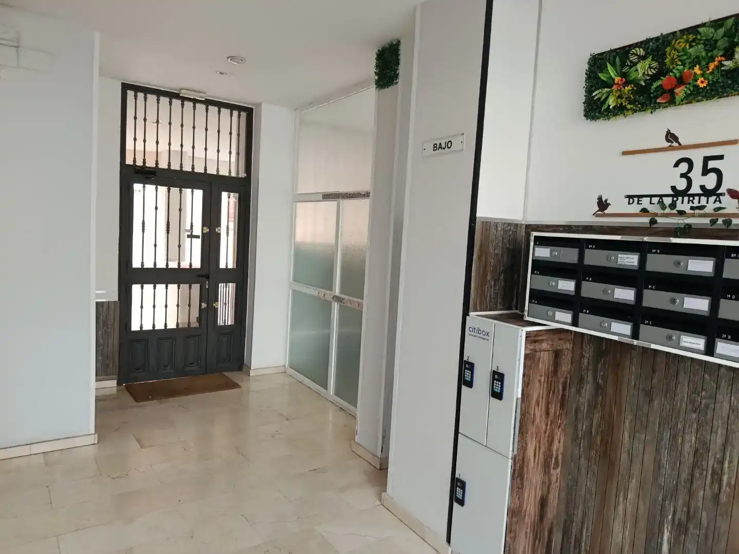 Garage for sale in Madrid  with Alarm