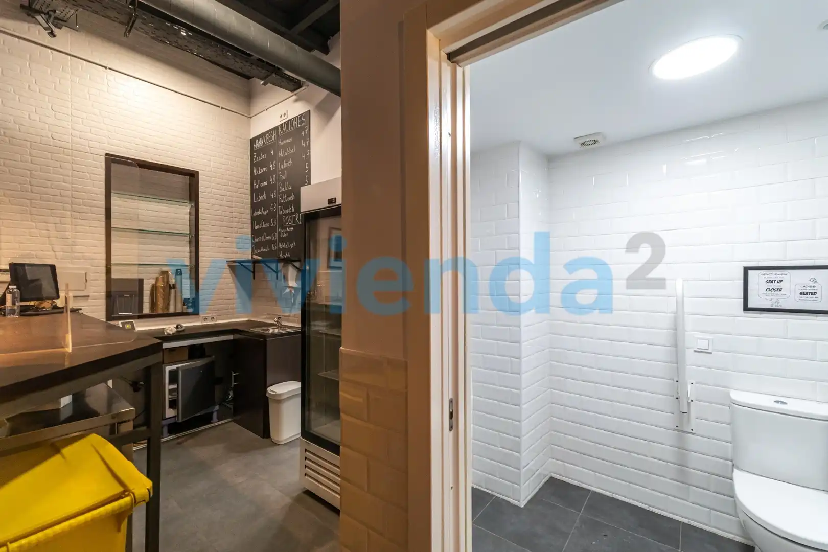 Cuina de Local de lloguer en Madrid amb Calefacció i Terrassa
