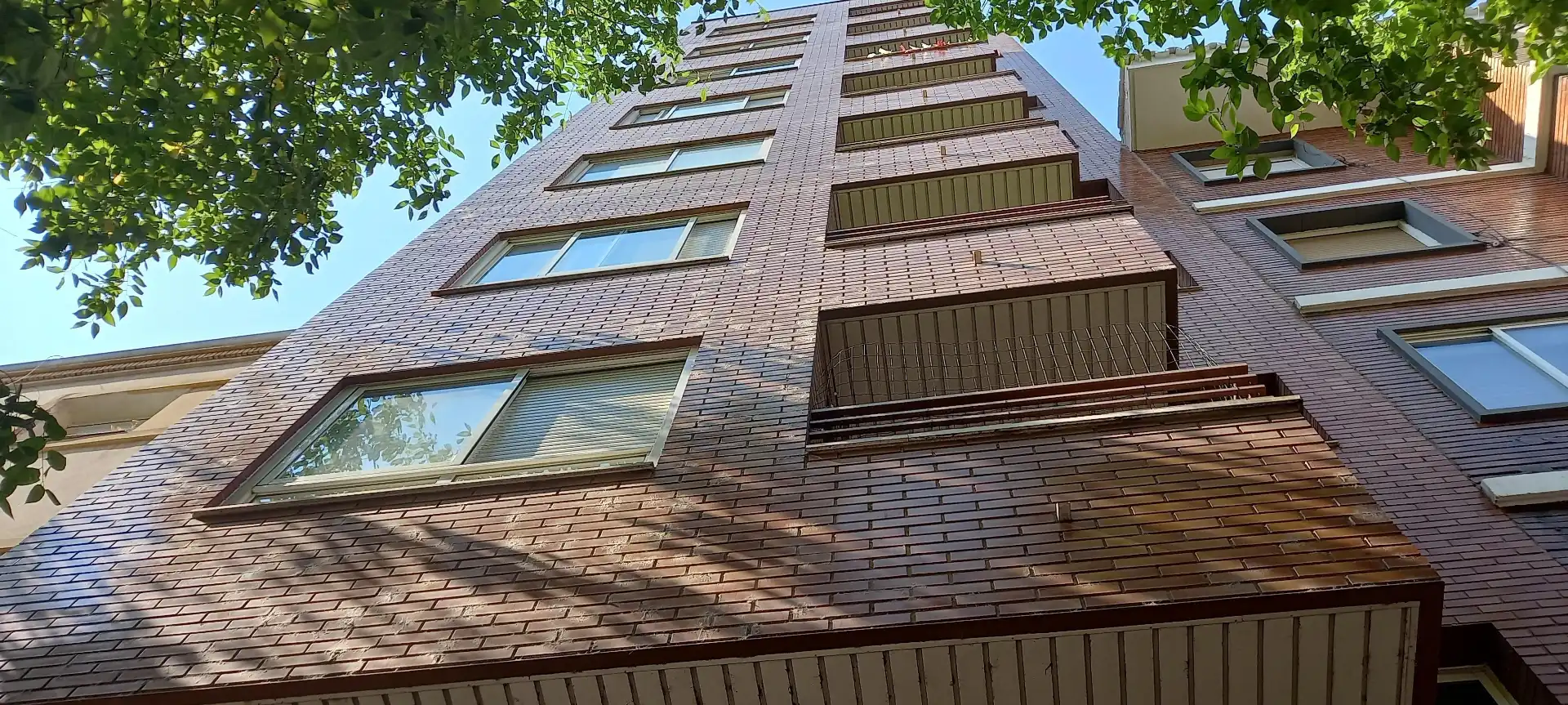 Vista exterior de Edificio en venta en Zaragoza