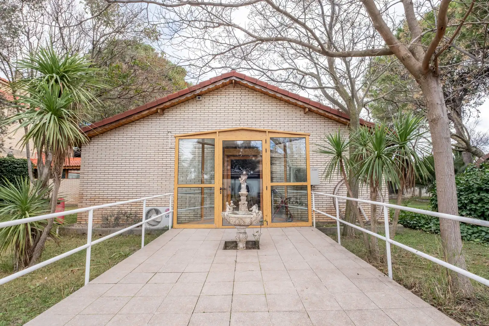 Vista exterior de Casa o chalet en venta en Zaragoza