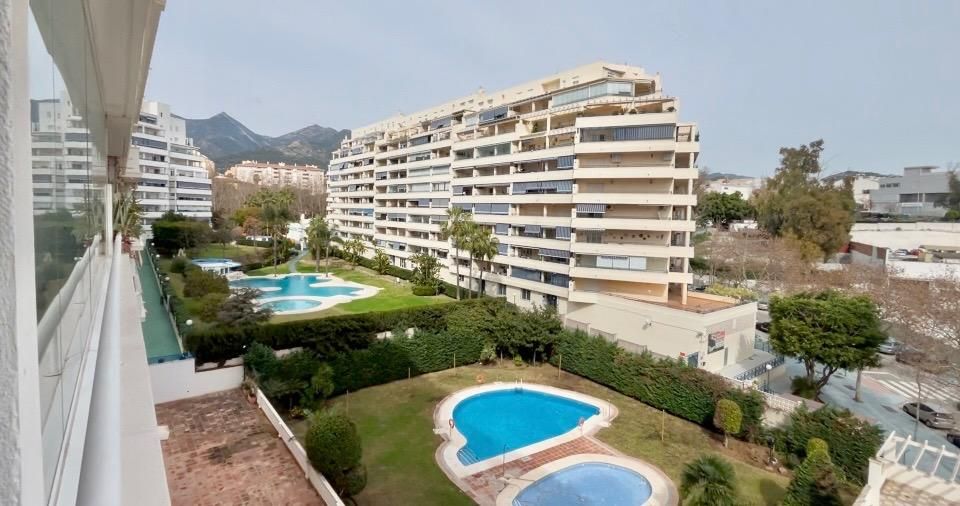 Exterior view of Flat to rent in Marbella  with Air Conditioner, Private garden and Terrace