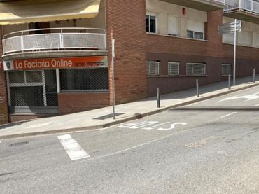 Business premises for sale in Olesa de Montserrat - Pasaje de les Argelines