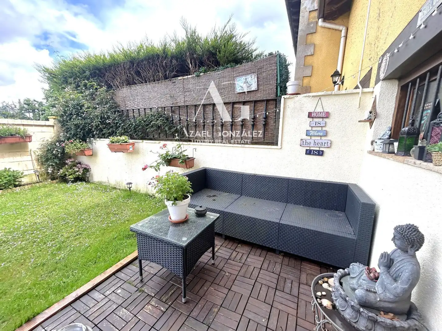 Terraza de Casa adosada en venta en Cabezón de la Sal con Calefacción, Jardín privado y Terraza