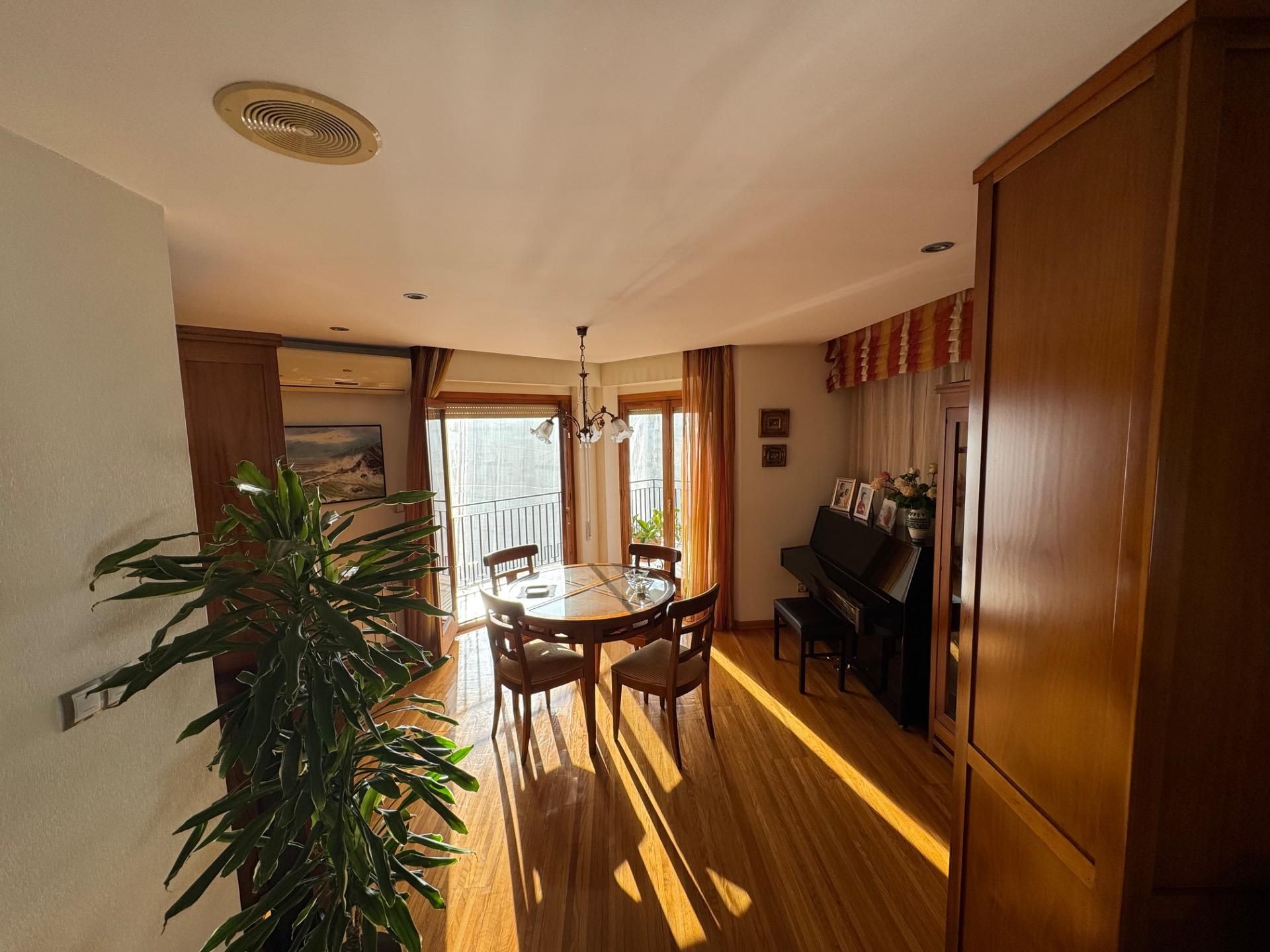 Dining room of Apartment for sale in Elche / Elx  with Air Conditioner, Heating and Terrace