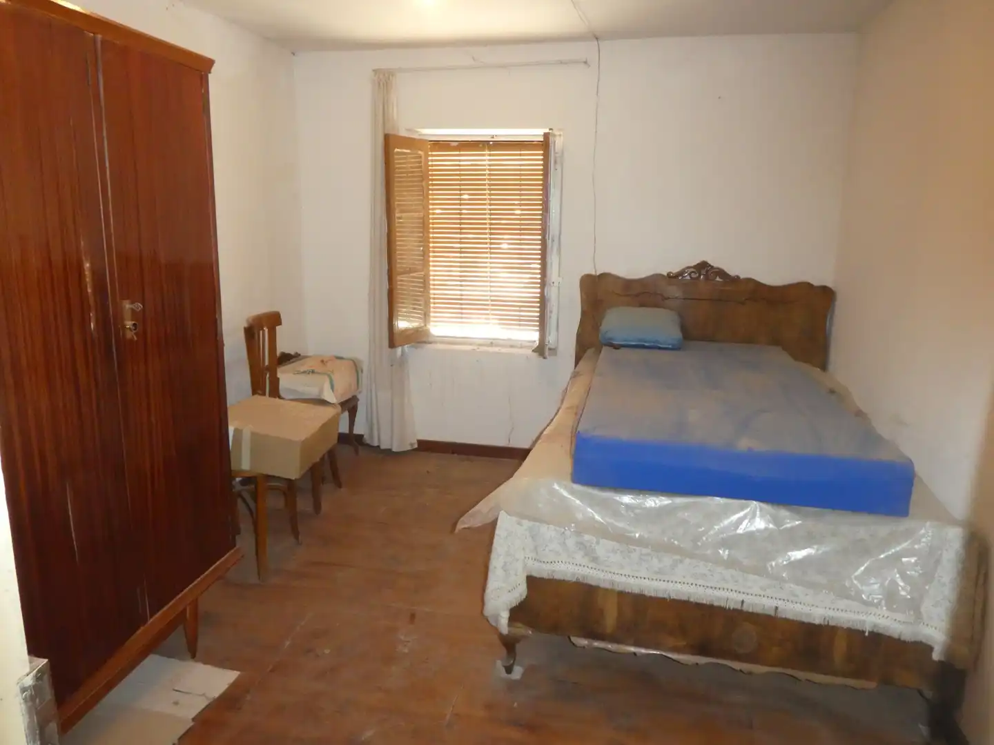 Dormitori de Casa adosada en venda en Zael amb Jardí privat i Moblat