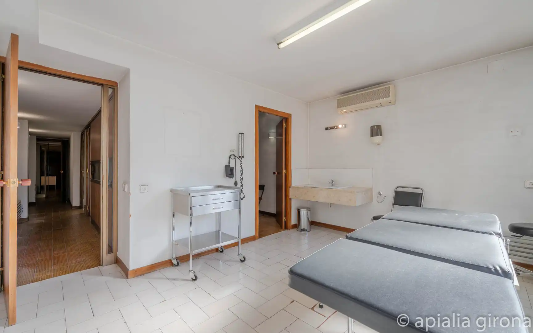 Büro zum Verkauf in Girona mit Klimaanlage, Heizung und Möbliert