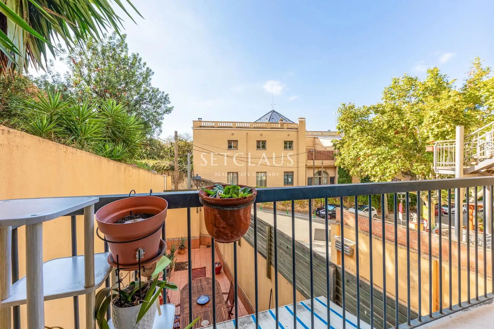 Exterior view of Flat for sale in Alella  with Air Conditioner, Heating and Terrace
