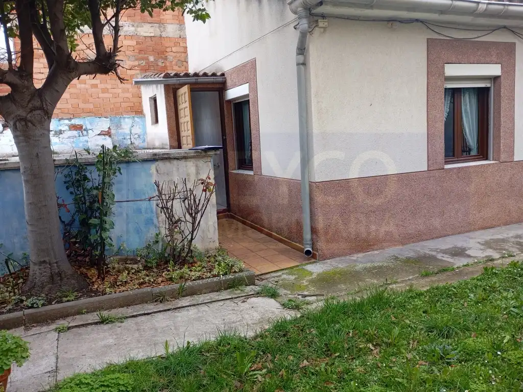 Vista exterior de Casa o xalet en venda en Baños de Río Tobía