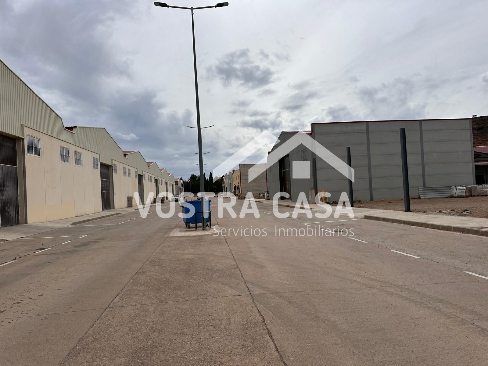 Exterior view of Industrial buildings for sale in Castielfabib