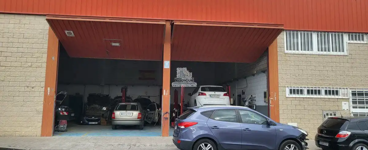 Nave industrielle à vendre à Barrio de la Estación