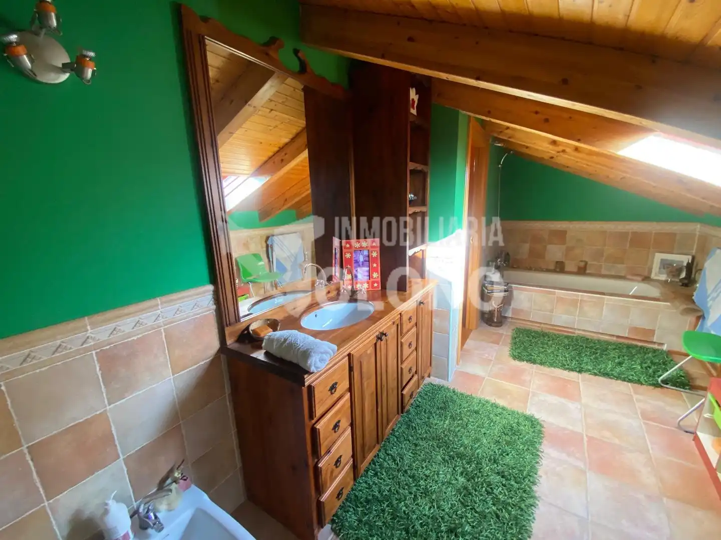 Bany de Casa adosada en venda en Leza amb Calefacció, Jardí privat i Parquet