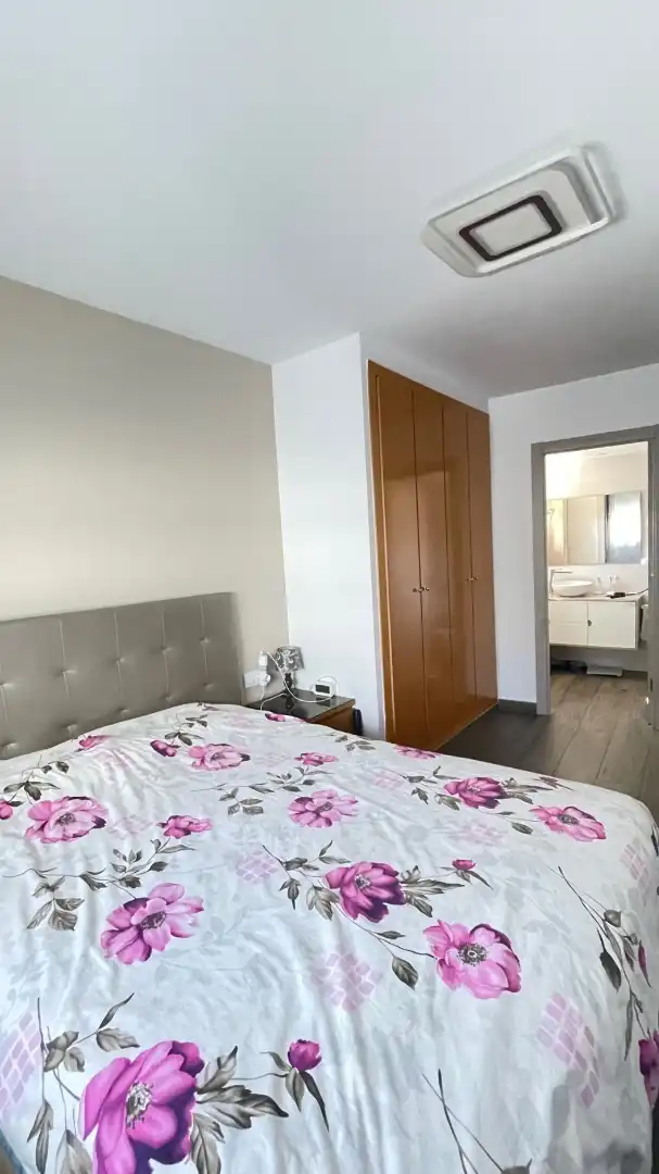 Habitación de Piso en venta en El Prat de Llobregat con Aire acondicionado, Calefacción y Parquet