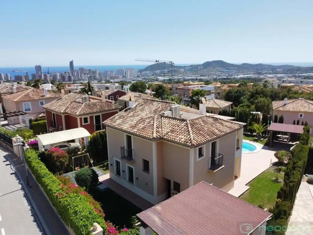 Casa amb piscina en venda a Golf Bahía, imagen 4