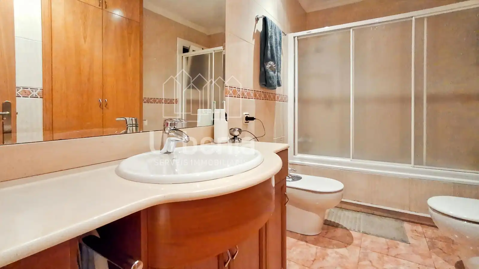 Baño de Piso en venta en Canet de Mar con Aire acondicionado, Calefacción y Terraza