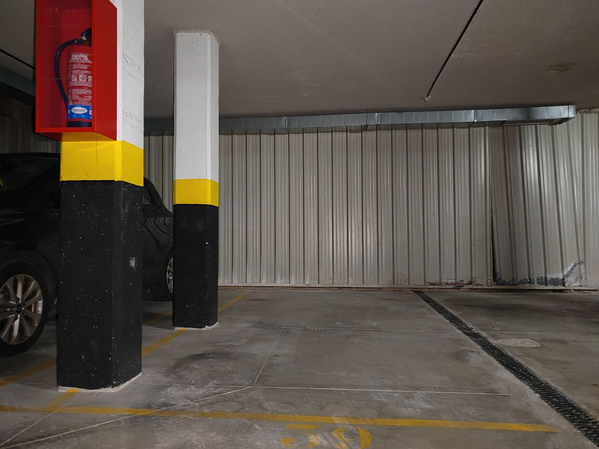 Garage for sale in Calle de Albarracín, 58, Simancas, San Blas