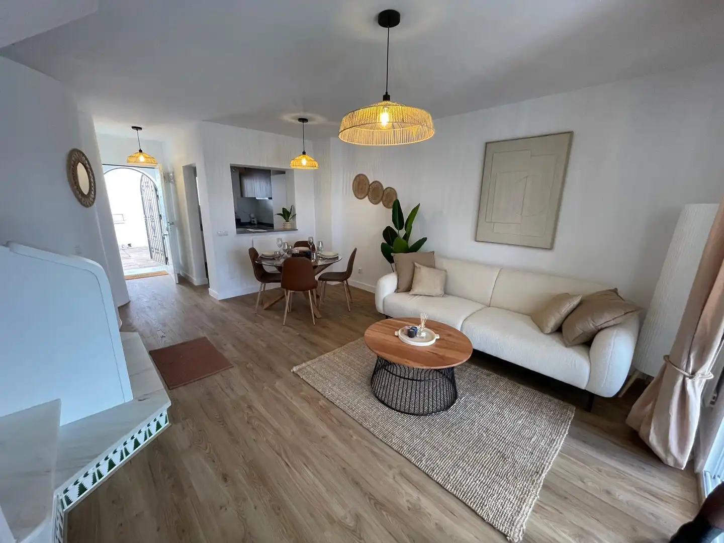 Wohnzimmer von Maisonette zum Verkauf in Mijas mit Klimaanlage, Terrasse und Möbliert