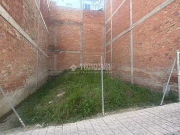 Terreny residencial en venda a Mengíbar