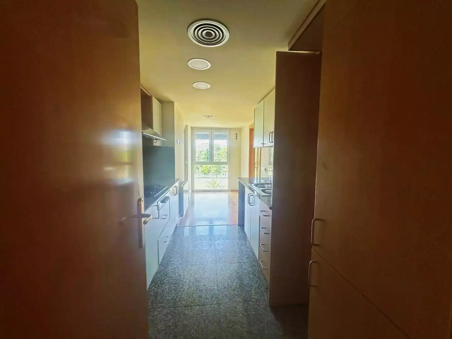 Küche von Wohnung zur Miete in Girona mit Klimaanlage, Heizung und Parkett
