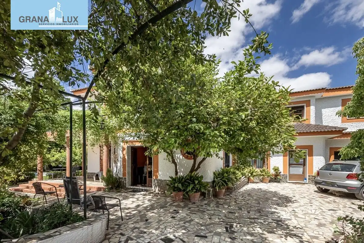 Chalet con piscina en venta en Calle del Albaricoque, imagen 8