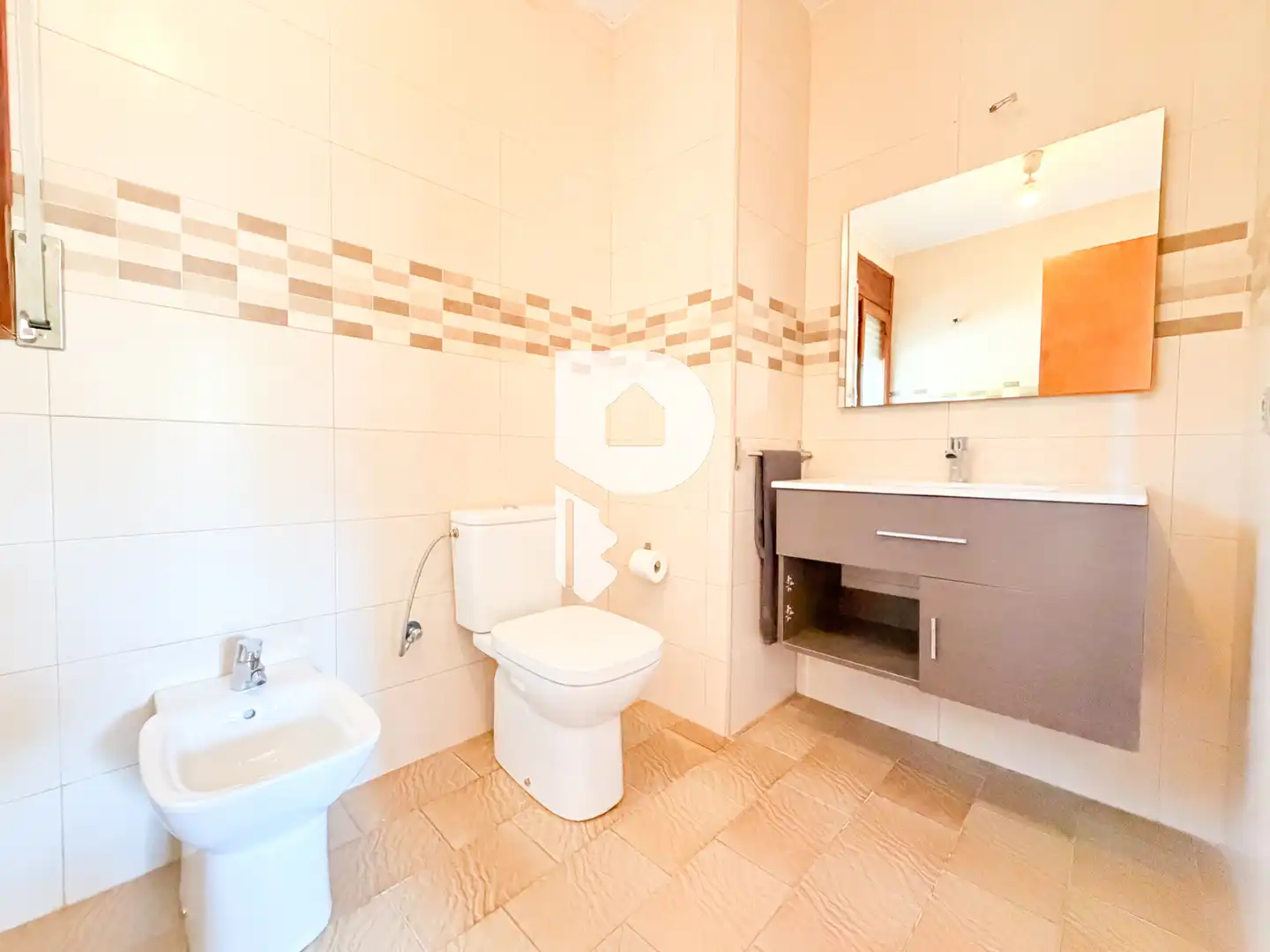 Bathroom of Houses for sale in Vallirana  with Air Conditioner, Heating and Private garden
