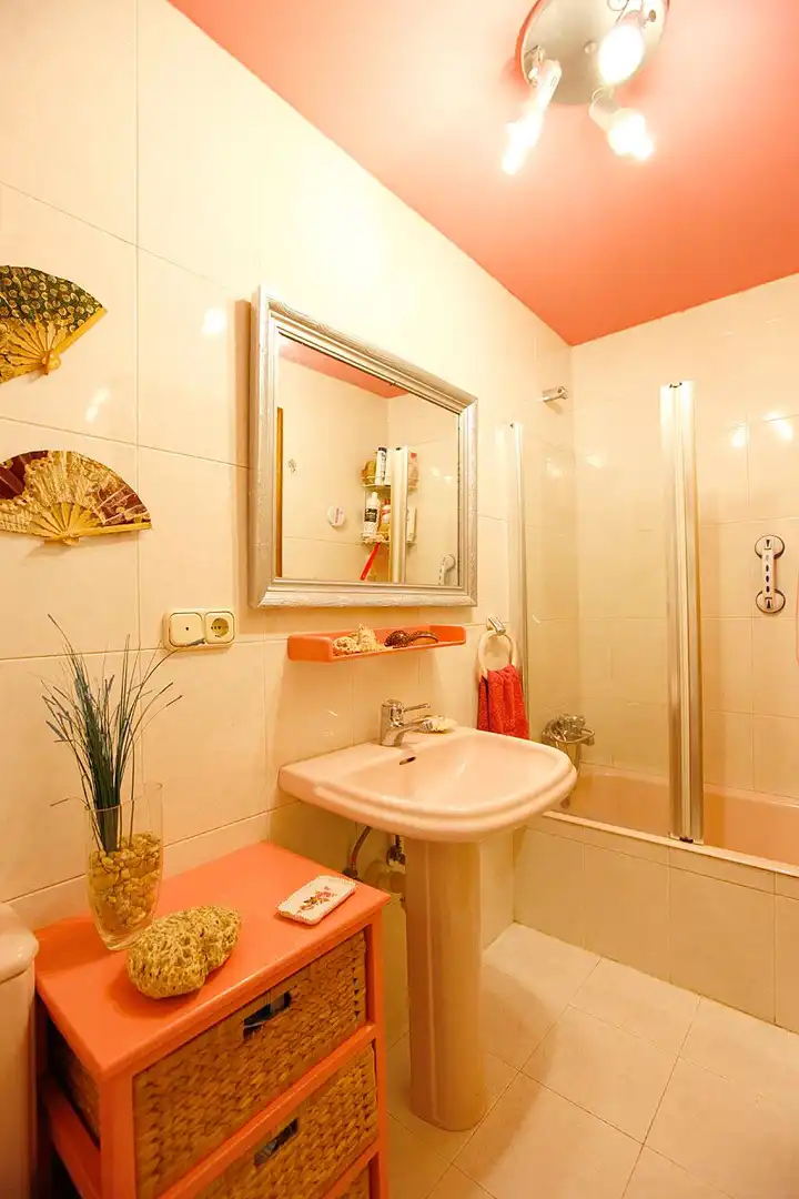 Bathroom of Houses for sale in Oiartzun  with Private garden, Terrace and Swimming Pool